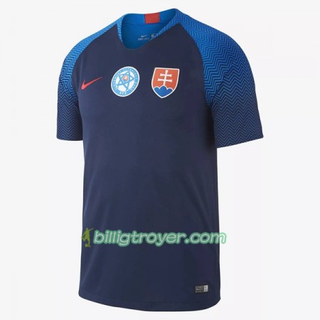 Billige Fotballdrakter Slovakia 2018 Kortermet Bortedraktsett
